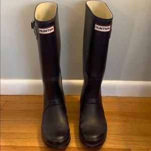 Hunter tall purple size 7 rain boot